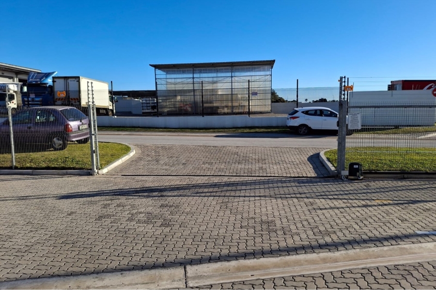 To Let commercial Property for Rent in Fairview Eastern Cape